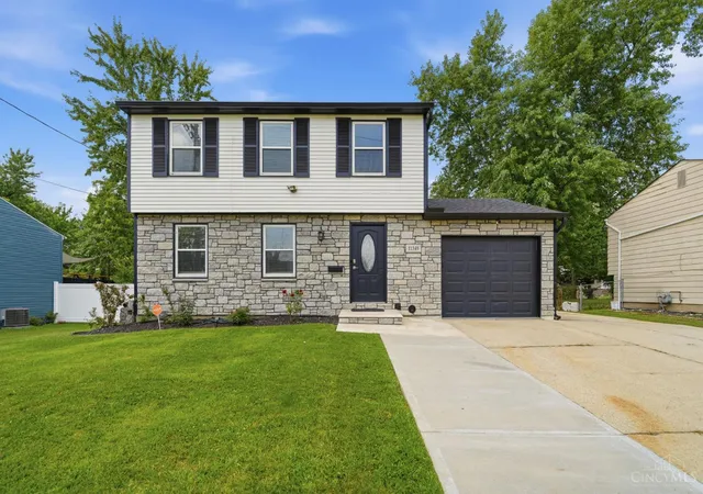 Photo 1 of Single family home for sale at 11349 Lincolnshire Dr, Forest Park, OH 45240 | MLS# 1889850 | Listing updated on 2026-09-10