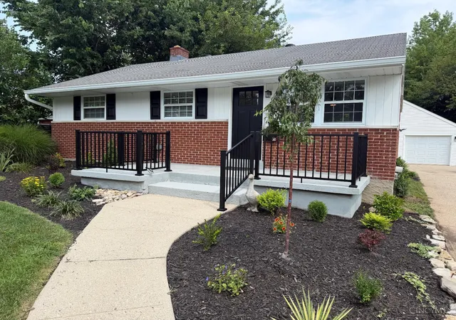 2nd image of 36 Powhatton Dr, Milford, OH 45150 | MLS# 1889869
