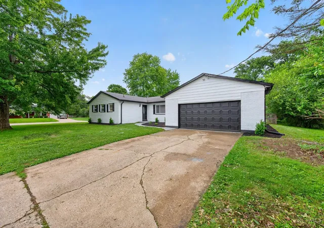 Photo 3 of Single family home for sale at 7524 Fruitwood Dr, West Chester, OH 45069 | MLS# 1889870 | Listing updated on 2026-08-30