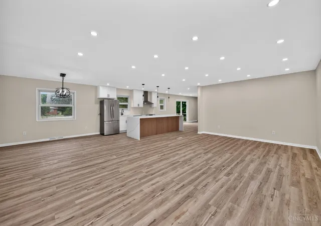 Photo 4 of Single family home for sale at 7524 Fruitwood Dr, West Chester, OH 45069 | MLS# 1889870 | Listing updated on 2026-08-30