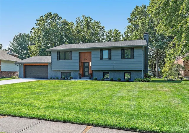 Photo 2 of Sale Pending at 6561 Owlwood Dr, Mason, OH 45040 | MLS# 1889843 | Listing updated on 2026-08-29
