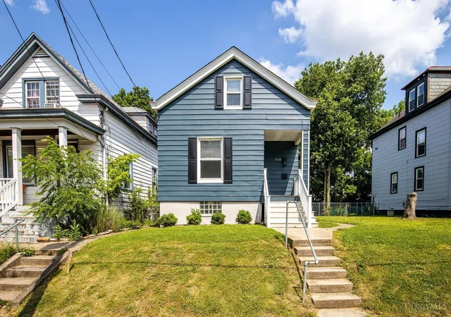 Photo 2 of Single family home for sale at 1716 Iliff Ave, Cincinnati, OH 45205 | MLS# 1889883 | Listing updated on 2026-09-12