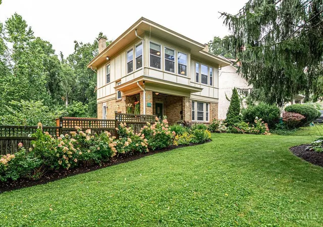 Photo 2 of Sale Pending at 620 Greenwood Ave, Cincinnati, OH 45229 | MLS# 1886315 | Listing updated on 2026-09-09