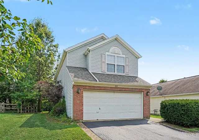 Photo 3 of Single family home for sale at 357 Hartford Ct, Hamilton Twp, OH 45039 | MLS# 1888620 | Listing updated on 2026-08-10