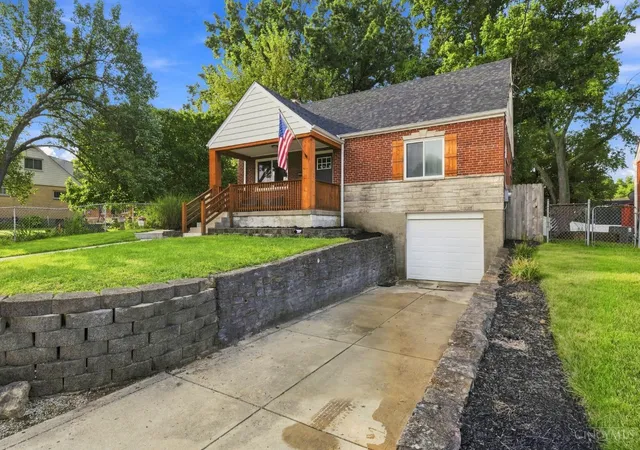 Photo 3 of Sale Pending at 1467 Larann Ln, North College Hill, OH 45231 | MLS# 1889901 | Listing updated on 2026-08-29
