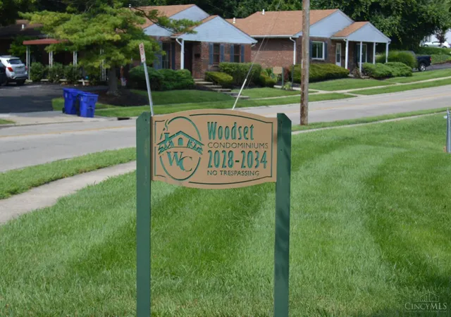 39th image of 2062 Sunset Dr #I39, Hamilton, OH 45013 | MLS# 1889891