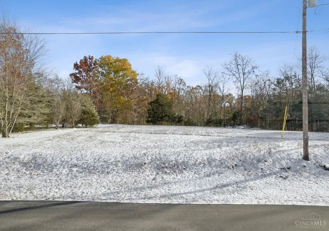 2nd image of 476 S Waynoka Dr, Lake Waynoka, OH 45171 | MLS# 1889948