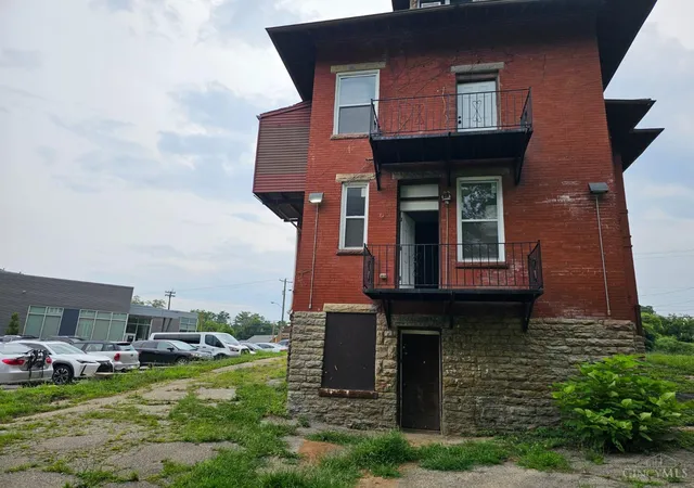 Listing Photo 5 - Condo for sale in building located at 3636 Reading Rd, Cincinnati, OH 45229