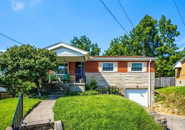 Photo 3 of Single family home for sale at 1737 Admiral Ct, Cincinnati, OH 45238 | MLS# 1889925 | Listing updated on 2026-09-13