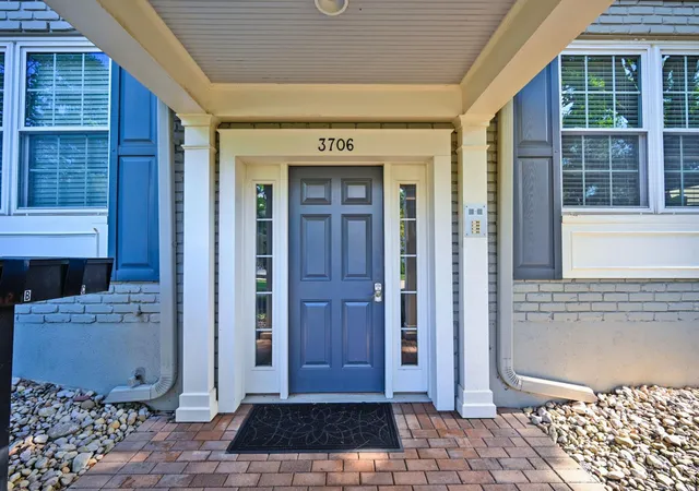 Photo 3 of Condo for sale at 3706 Ashworth Dr #C, Cincinnati, OH 45208 | MLS# 1890012 | Listing updated on 2026-09-10