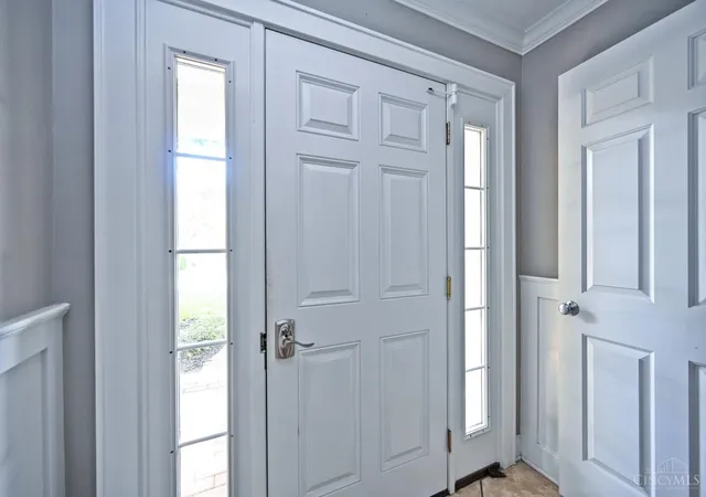 Photo 3 of Condo for sale at 3706 Ashworth Dr #C, Cincinnati, OH 45208 | MLS# 1890012 | Listing updated on 2026-09-29