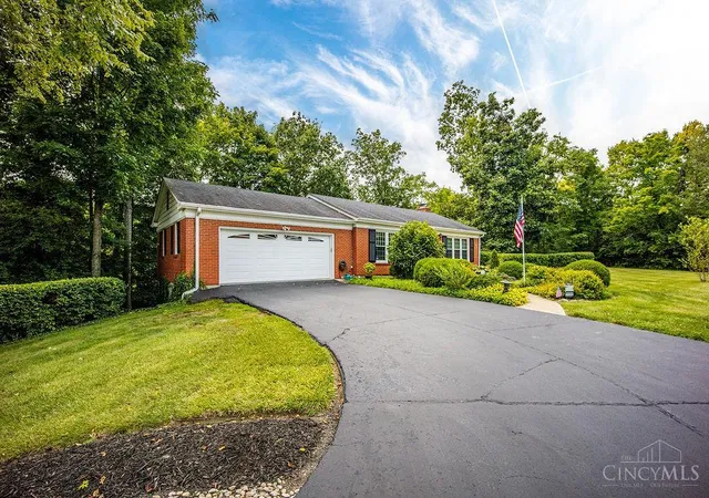 Photo 2 of Sale Pending at 1474 Woodridge Dr, Hanover Twp, OH 45013 | MLS# 1889799 | Listing updated on 2026-08-21