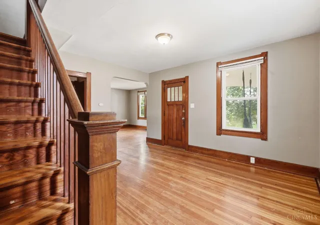 Photo 2 of Single family home for sale at 1530 Kinney Ave, Cincinnati, OH 45231 | MLS# 1889387 | Listing updated on 2026-10-26