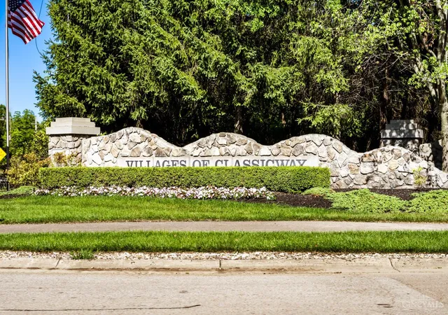 Photo 2 of Sale Pending at 2495 Giacomo Dr, Hamilton Twp, OH 45152 | MLS# 1890077 | Listing updated on 2026-09-11