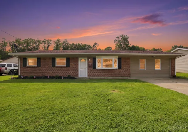 Photo 1 of Single family home for sale at 237 Linda Ct, Trenton, OH 45067 | MLS# 1890078 | Listing updated on 2026-09-08
