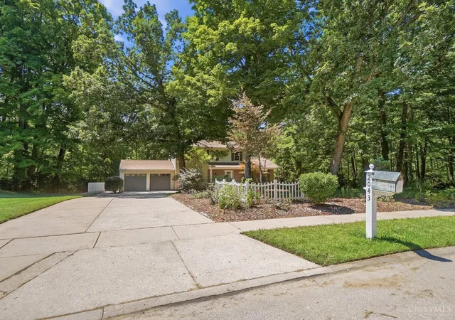 Photo 2 of Single family home for sale at 2043 Greenpine Dr, Cincinnati, OH 45231 | MLS# 1890087 | Listing updated on 2026-09-10