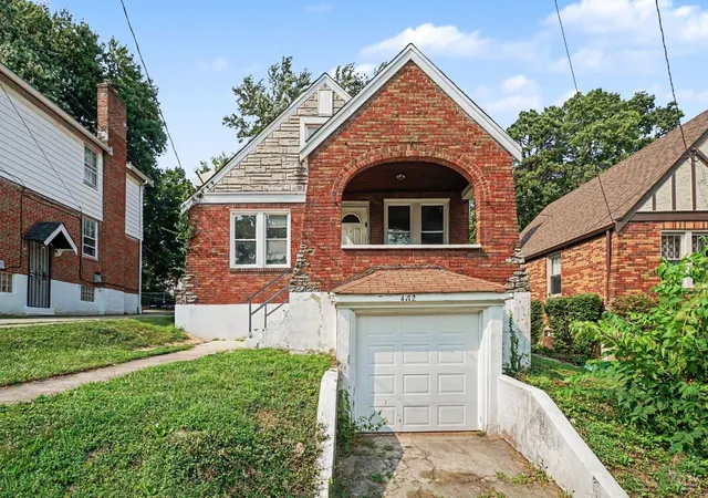 Photo 1 of Single family home for sale at 4112 Vinedale Ave, Cincinnati, OH 45205 | MLS# 1889564 | Listing updated on 2026-09-10