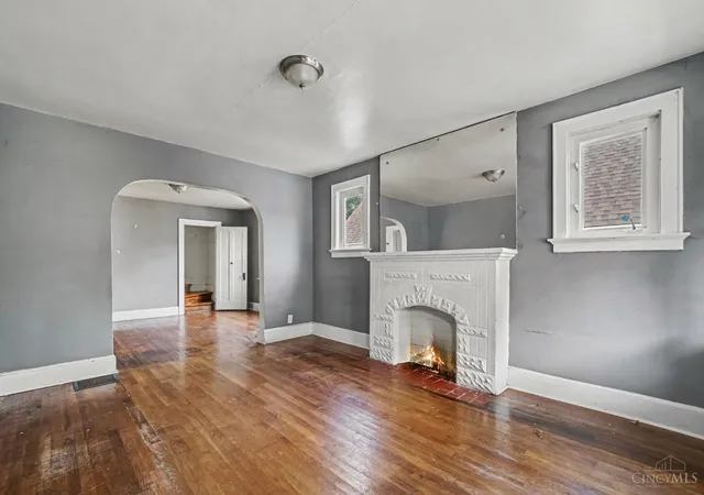 Photo 3 of Single family home for sale at 4112 Vinedale Ave, Cincinnati, OH 45205 | MLS# 1889564 | Listing updated on 2026-09-25