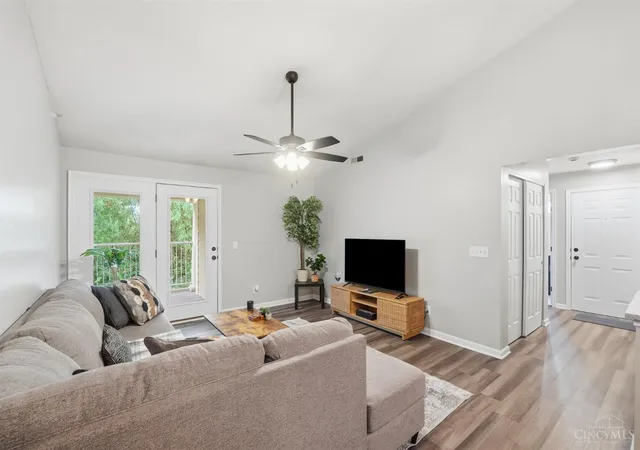 3rd image of 7307 Chatham Ct #13G, West Chester, OH 45069 | MLS# 1889892