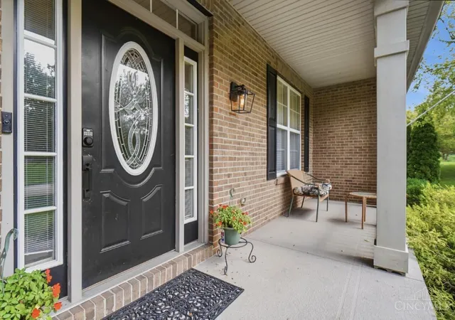 Photo 3 of Sale Pending at 5329 Aspen Valley Dr, Liberty Twp, OH 45011 | MLS# 1890124 | Listing updated on 2026-10-06