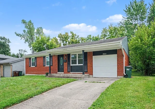 Photo 3 of Single family home for sale at 2065 Sevenhills Dr, Cincinnati, OH 45240 | MLS# 1890120 | Listing updated on 2026-09-19