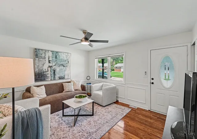 Photo 4 of Single family home for sale at 2065 Sevenhills Dr, Cincinnati, OH 45240 | MLS# 1890120 | Listing updated on 2026-09-19