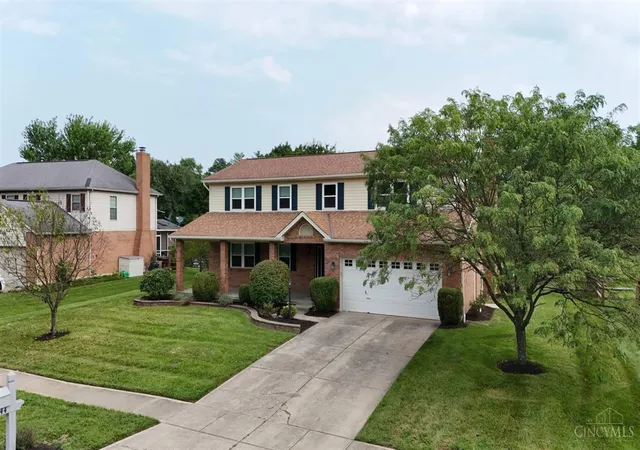 Photo 2 of Sale Pending at 4244 Stone Crk Dr, Liberty Twp, OH 45011 | MLS# 1890107 | Listing updated on 2026-09-10