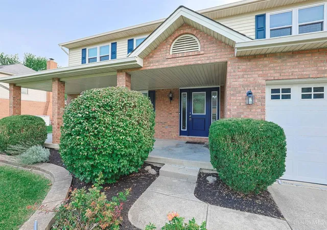 Photo 4 of Sale Pending at 4244 Stone Crk Dr, Liberty Twp, OH 45011 | MLS# 1890107 | Listing updated on 2026-09-10