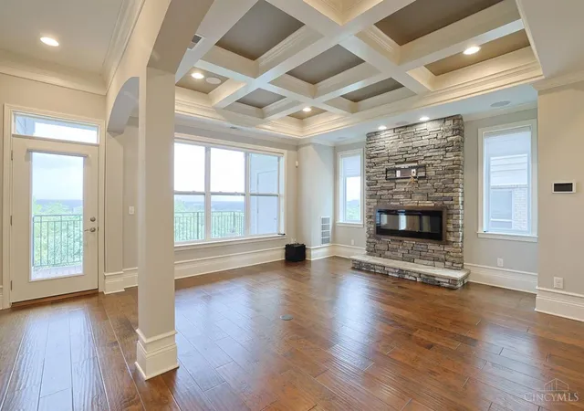 Photo 4 of Sale Pending at 5349 Grand Vista Ct, Cincinnati, OH 45227 | MLS# 1890100 | Listing updated on 2026-09-02