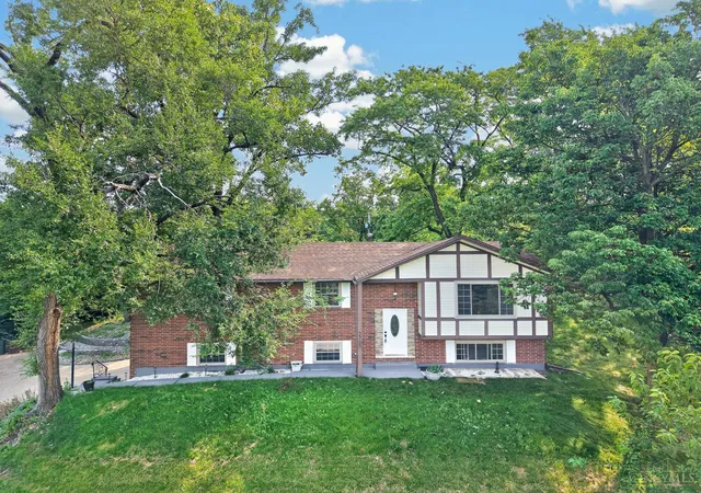 Photo 2 of Sale Pending at 2700 Sonata Cir, Miami Twp, OH 45449 | MLS# 1889253 | Listing updated on 2026-08-24