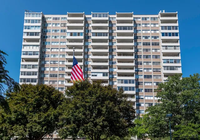 1st image of 2324 Madison Rd #1701, Cincinnati, OH 45208 | MLS# 1889525