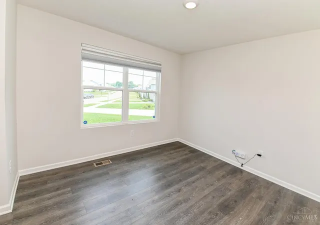 Photo 4 of Sale Pending at 2465 Amelia Ct, Cincinnati, OH 45239 | MLS# 1890176 | Listing updated on 2026-08-27