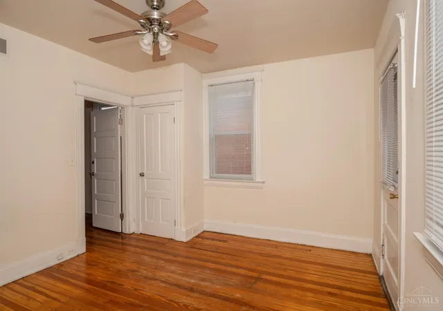 Photo 3 of Sale Pending at 221 E Rochelle St, Cincinnati, OH 45219 | MLS# 1889686 | Listing updated on 2026-08-19