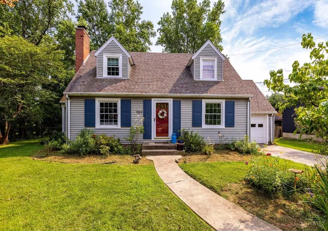 1st image of 709 E Chestnut St, Oxford, OH 45056 | MLS# 1889978