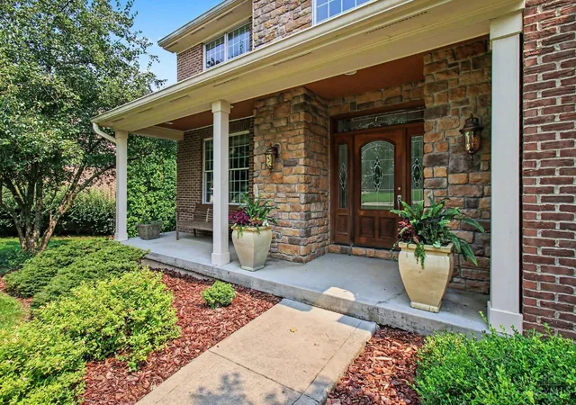 Photo 2 of Single family home for sale at 6311 Mercers Pointe Dr, Cincinnati, OH 45244 | MLS# 1890071 | Listing updated on 2026-08-27