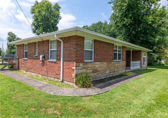 Photo 2 of Single family home for sale at 4245 Roselawn Ave, Batavia Twp, OH 45103 | MLS# 1890106 | Listing updated on 2026-10-02