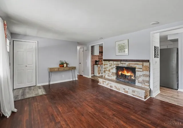 Photo 3 of Sale Pending at 1086 Artwood Dr, Cincinnati, OH 45230 | MLS# 1890250 | Listing updated on 2026-08-22