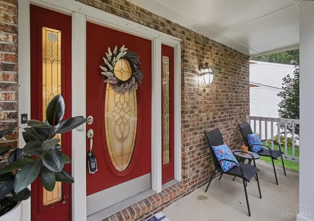 Photo 4 of Sale Pending at 8110 Crk Woods Pl, Deerfield Twp., OH 45039 | MLS# 1890160 | Listing updated on 2026-08-27