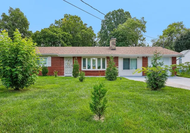 3rd image of 4880 Pleasant Ave, Fairfield, OH 45014 | MLS# 1890316