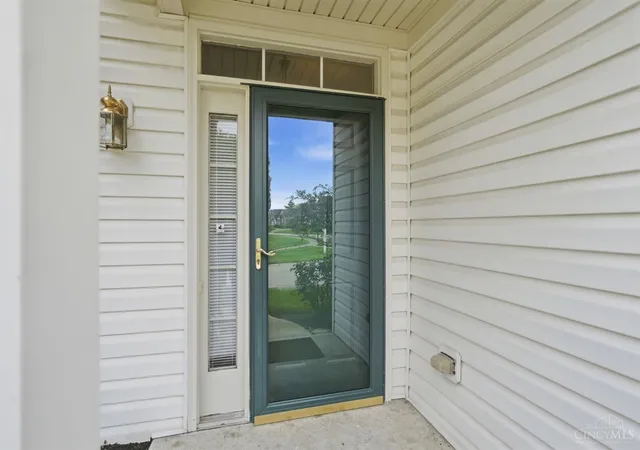 Photo 2 of Sale Pending at 1201 Traverse Crk Dr, Miami Twp, OH 45150 | MLS# 1890270 | Listing updated on 2026-08-30