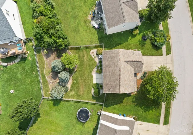 Photo 4 of Single family home for sale at 102 Lights Pointe Ct, Ohio Twp, OH 45157 | MLS# 1890081 | Listing updated on 2026-08-21