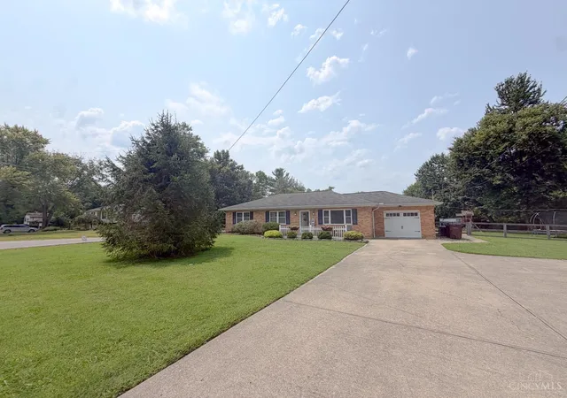 3rd image of 3237 Jenny Lind Rd, Amelia, OH 45102 | MLS# 1890320