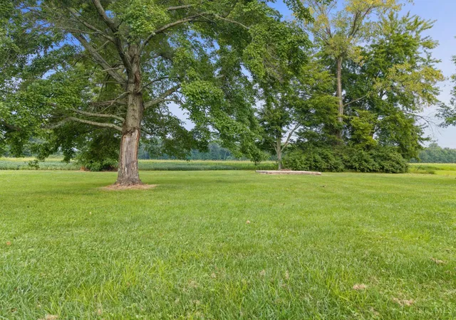 3rd image of 1323 Greenbush Rd Rd, Williamsburg, OH 45176 | MLS# 1890329