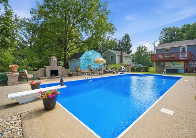 Photo 3 of Sale Pending at 5855 Winchester Dr, Milford, OH 45150 | MLS# 1890293 | Listing updated on 2026-09-11