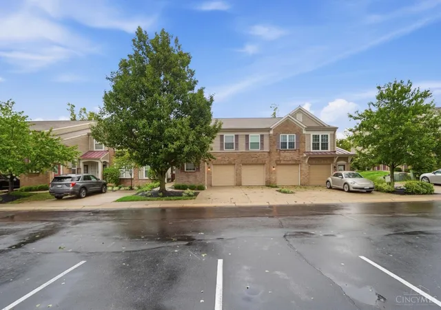 Photo 1 of Sale Pending at 7464 Brg Point Dr, Cincinnati, OH 45248 | MLS# 1890338 | Listing updated on 2026-08-16