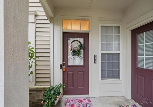 Photo 2 of Sale Pending at 7464 Brg Point Dr, Cincinnati, OH 45248 | MLS# 1890338 | Listing updated on 2026-08-16