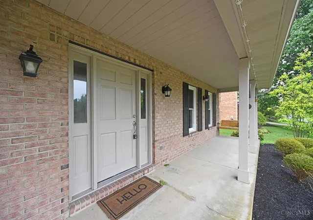 2nd image of 10174 Amberwood Ct, West Chester, OH 45241 | MLS# 1890236