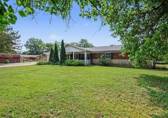 2nd image of 2659 Sprague Rd, Bethel, OH 45106 | MLS# 1890126