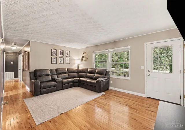 Photo 3 of Sale Pending at 2659 Sprague Rd, Bethel, OH 45106 | MLS# 1890126 | Listing updated on 2026-09-09