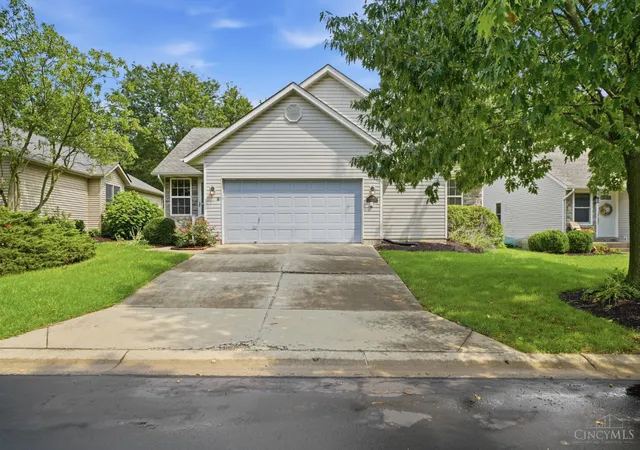 Photo 2 of Single family home for sale at 4479 Pond Meadows Ct, Mason, OH 45040 | MLS# 1890349 | Listing updated on 2026-09-15